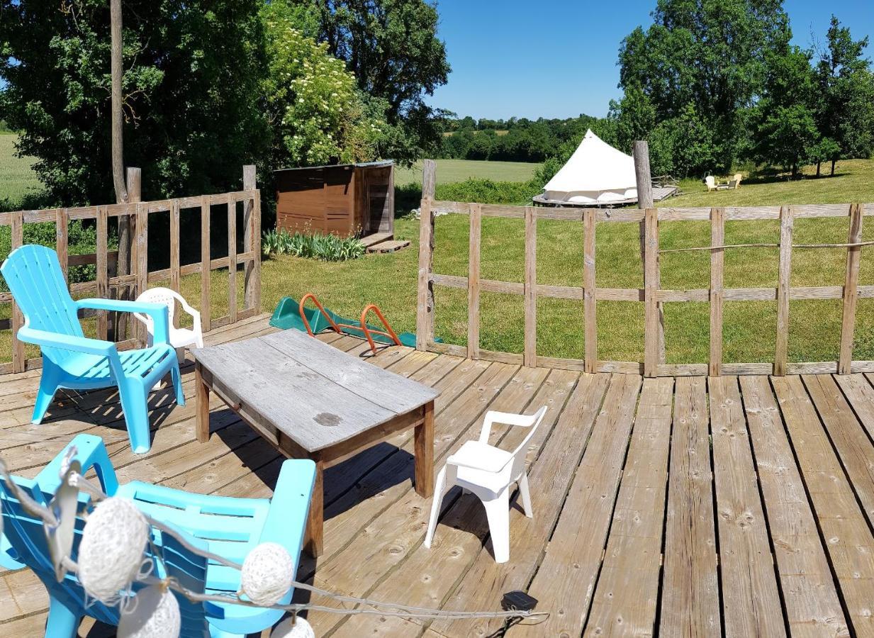 Camping La Petite Houmee Curzay-sur-Vonne المظهر الخارجي الصورة