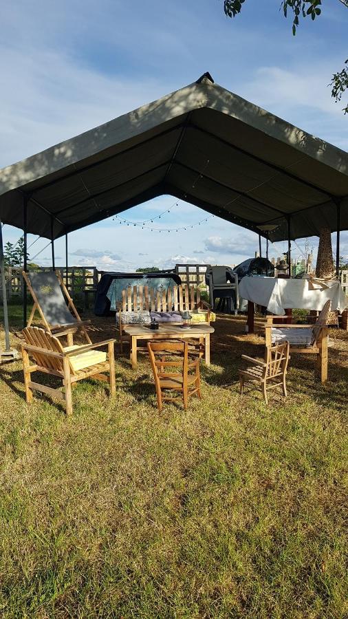 Camping La Petite Houmee Curzay-sur-Vonne المظهر الخارجي الصورة