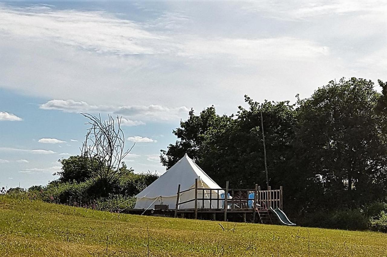 Camping La Petite Houmee Curzay-sur-Vonne المظهر الخارجي الصورة